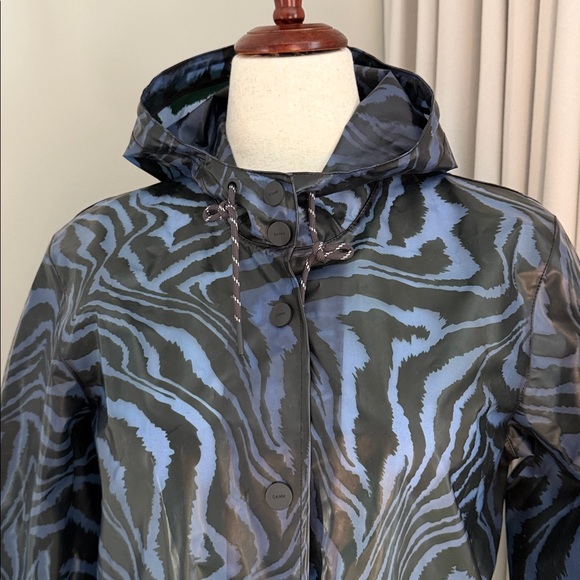 GANNI Tiger Print Water Repellent Biodegradable Raincoat EU36/US4 Oversized - Picture 6 of 10